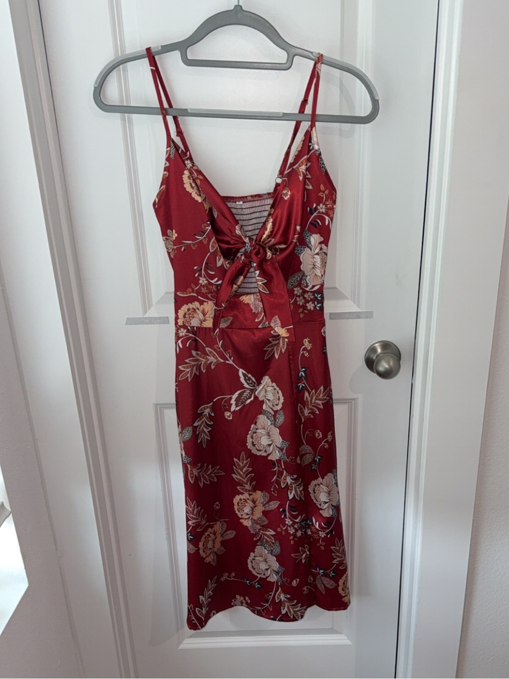 Red Midi Floral Slit Tie Front Dress Satin Soft Material Size Small